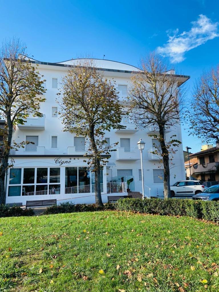 Residence Cigno Rimini Extérieur photo
