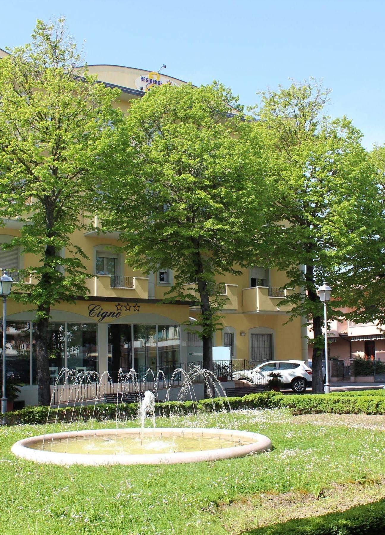 Residence Cigno Rimini Extérieur photo
