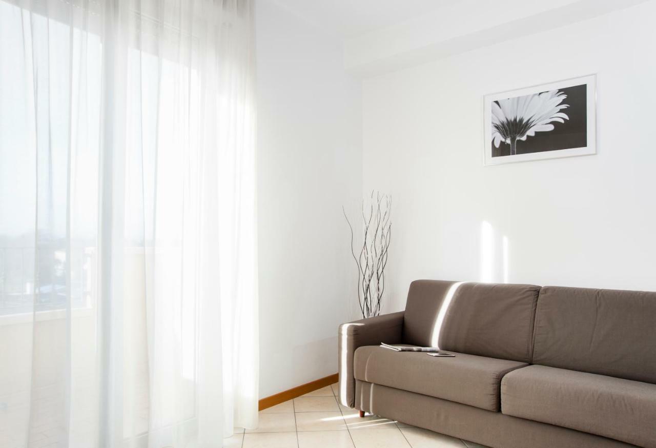 Residence Cigno Rimini Extérieur photo