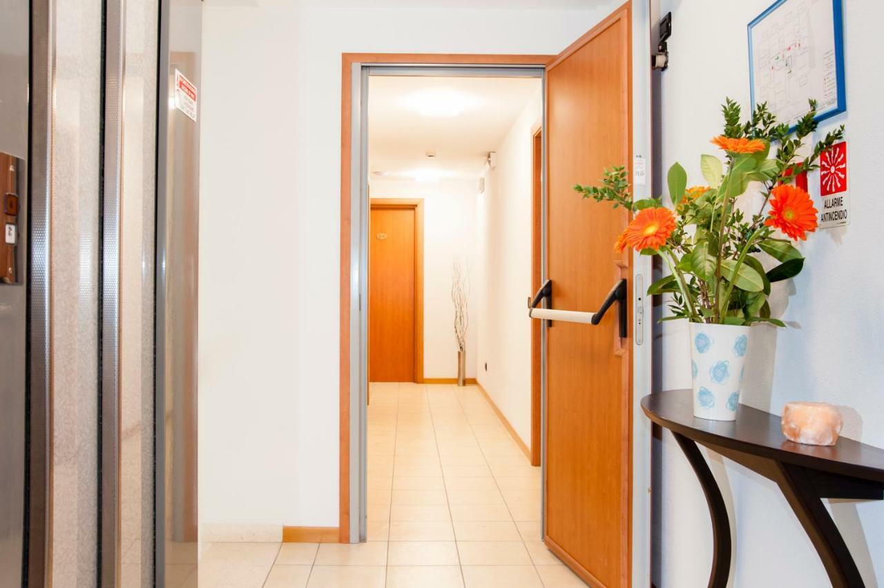 Residence Cigno Rimini Extérieur photo